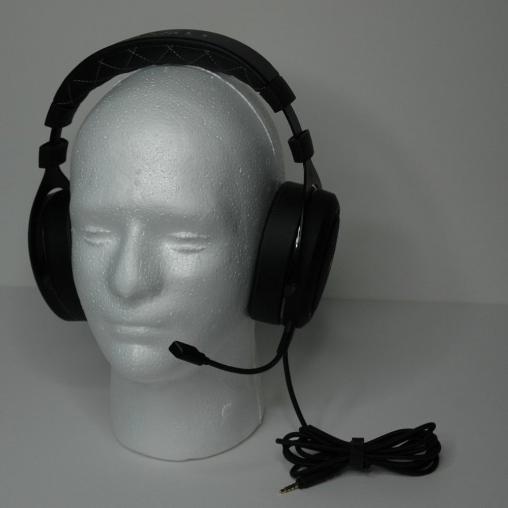 Corsair CA-9011213 HS60 Pro Surround 3.5mm Gaming Headset with microphone
